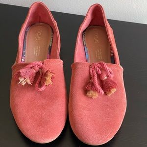 Toms Kelli Bow Tassel Accent Suede Moccasins 9